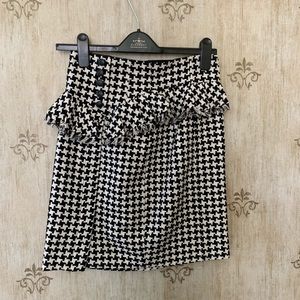 High waisted Nanette Lepore skirt